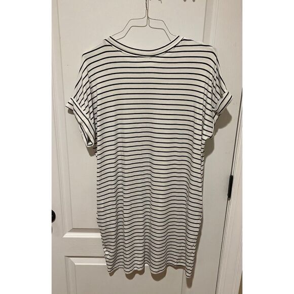 New Cherish White black striped dress with pockets - Picture 2 of 5